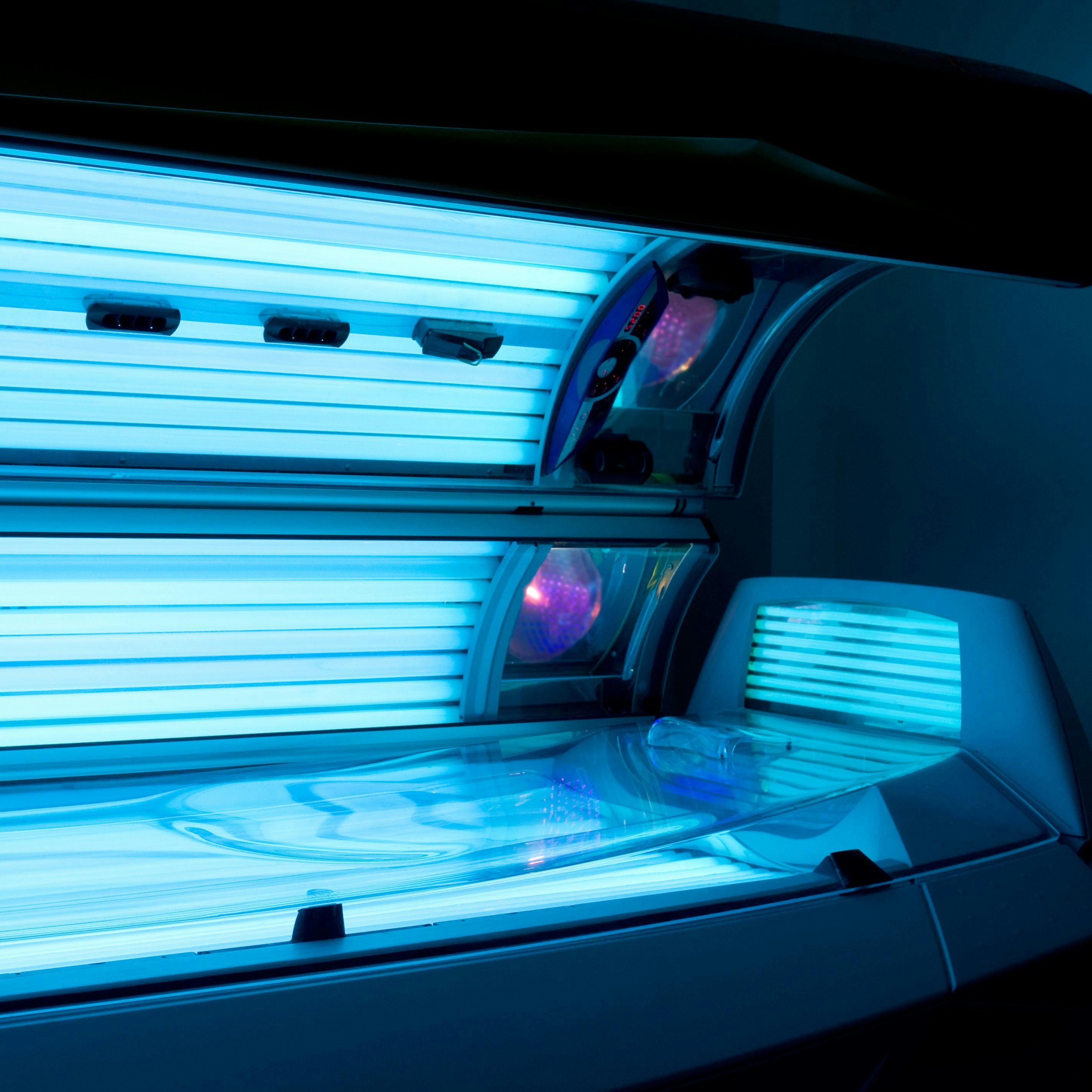 Many Tanning Salons Not Compliant With State Laws, Study Finds